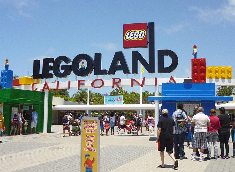 legoland california entrance