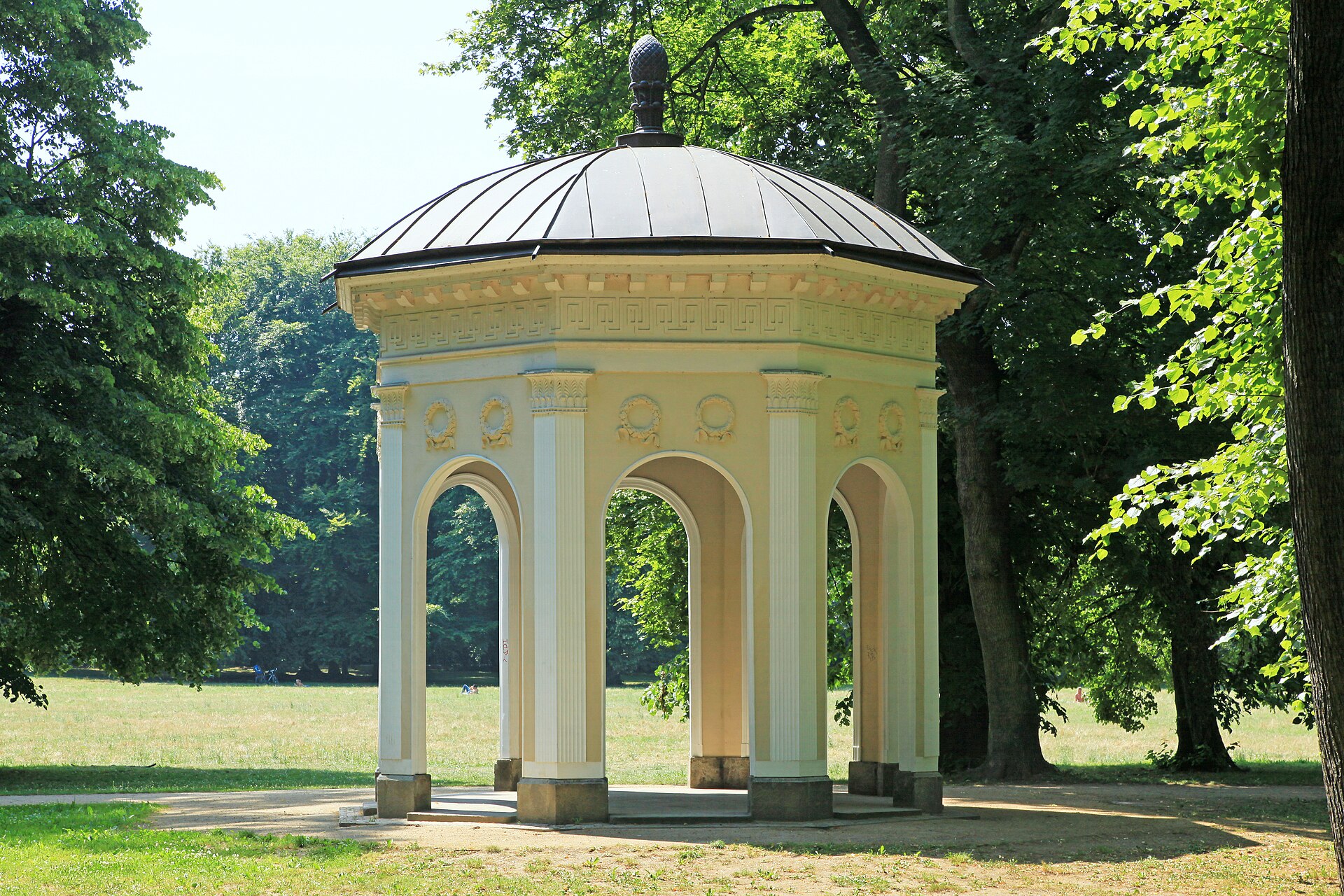 leipzig clara zetkin park west 02 ies