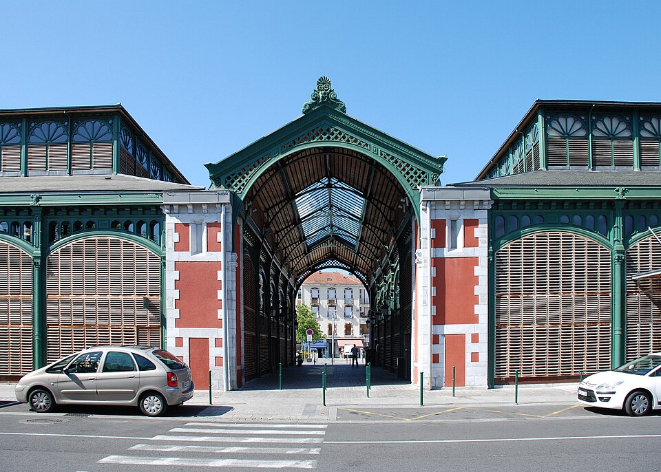 les halles de lourdes porche central