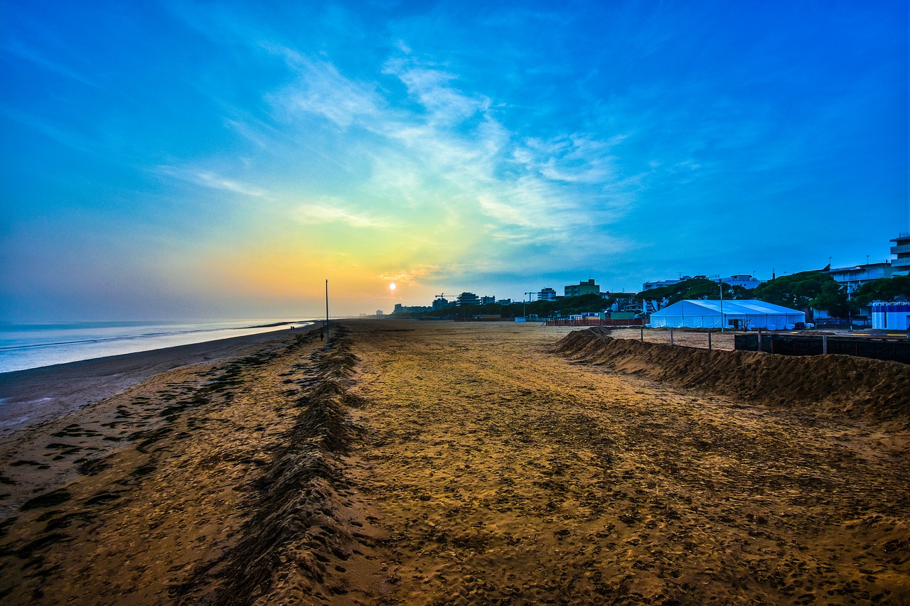 lignano sabbiadoro spiaggia mare tramonto