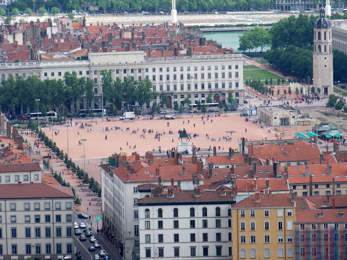 lione bellecour posto bellecour 1