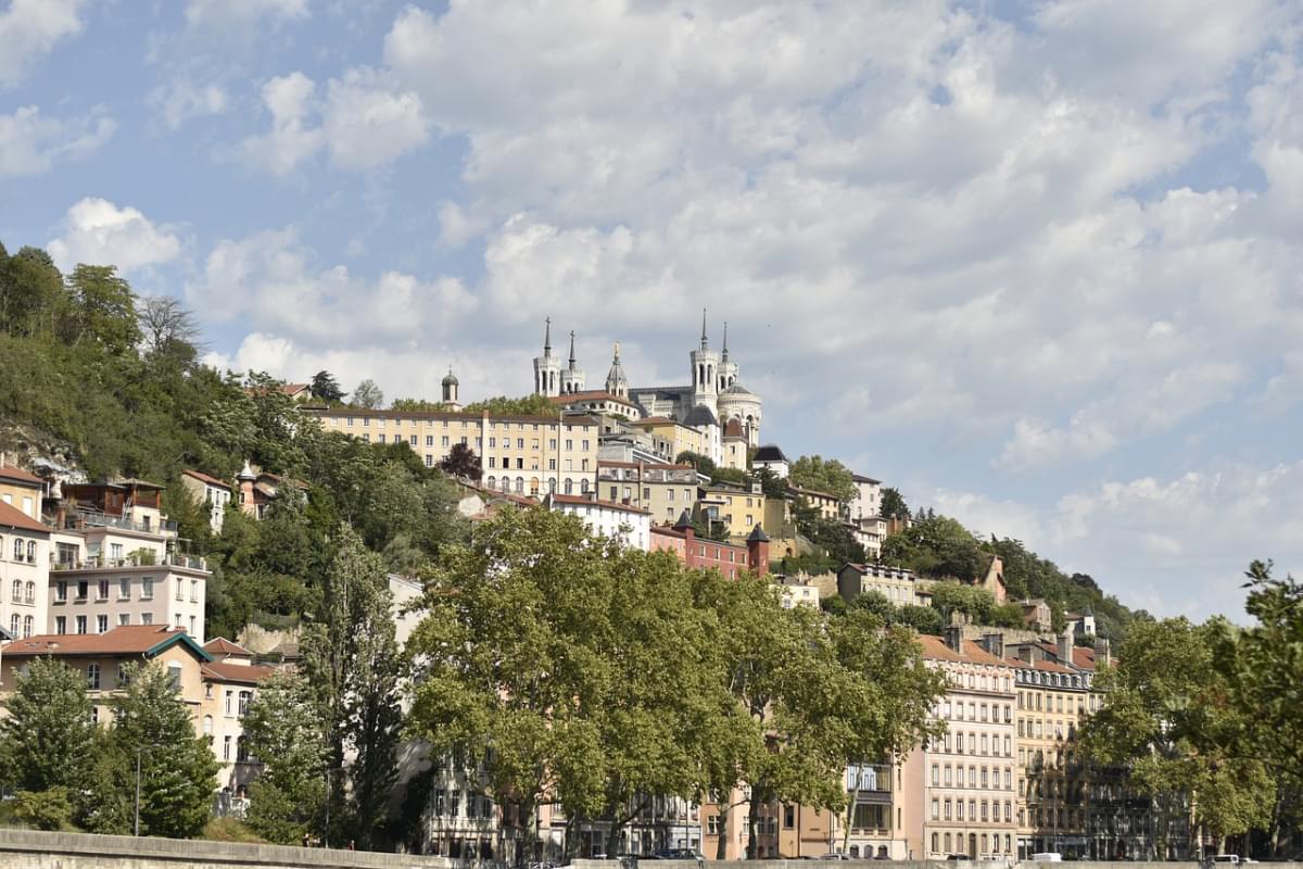 lione francia architettura