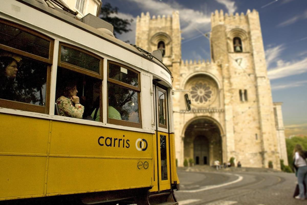 lisabona la cattedrale di lisbona