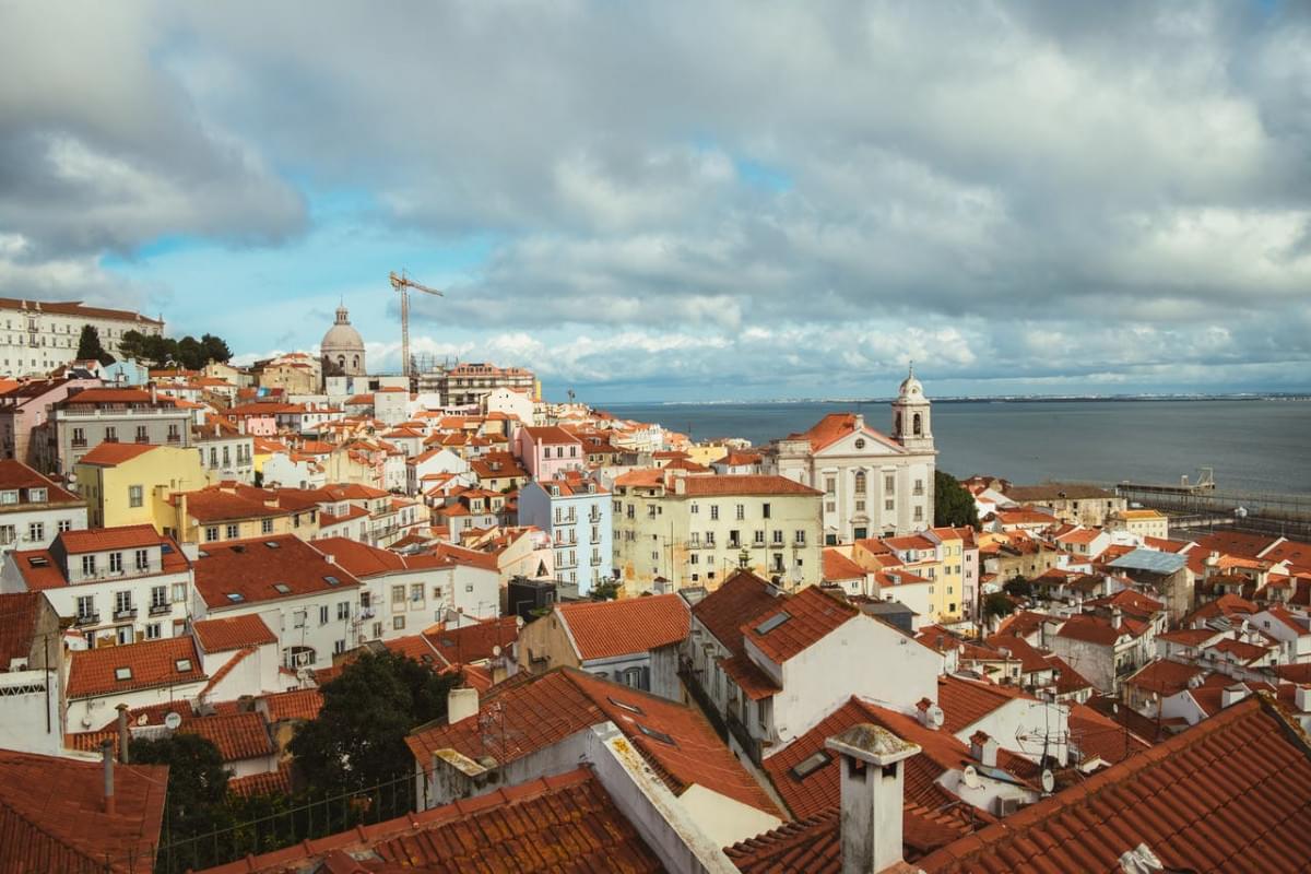 lisbona alfama centro