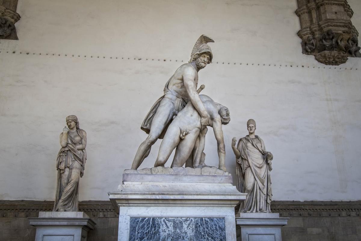 loggia dei lanzi firenze statua patroclo