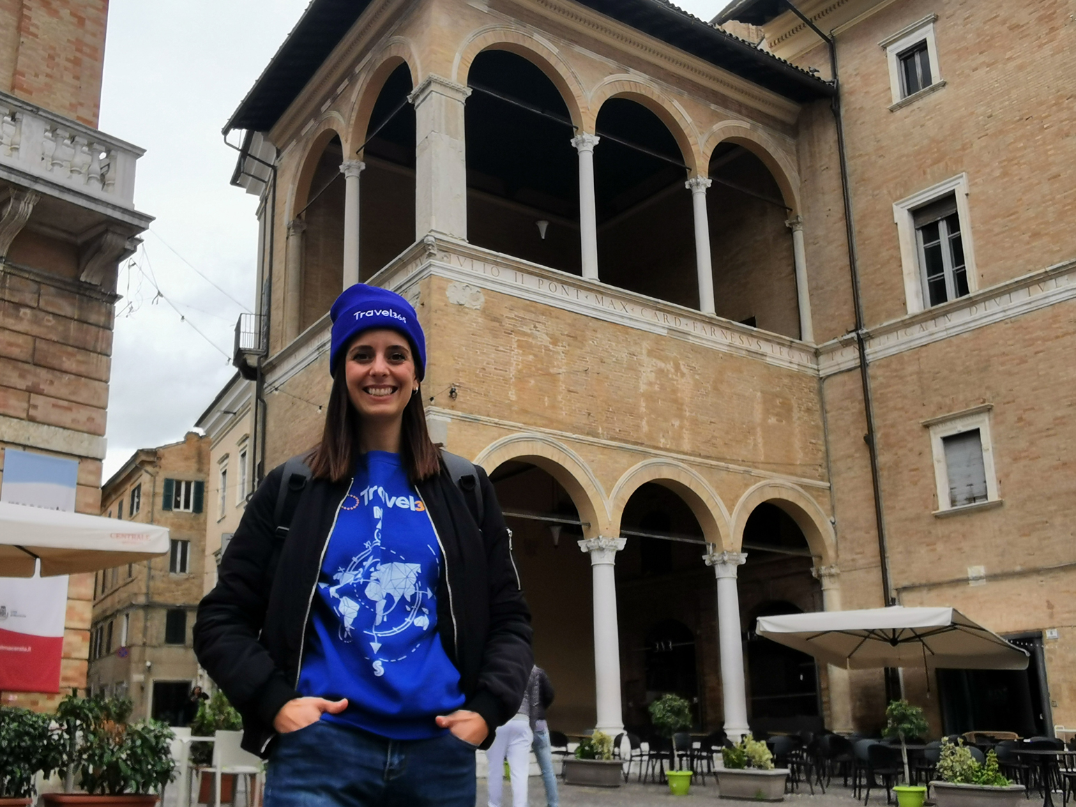loggia dei mercanti 1