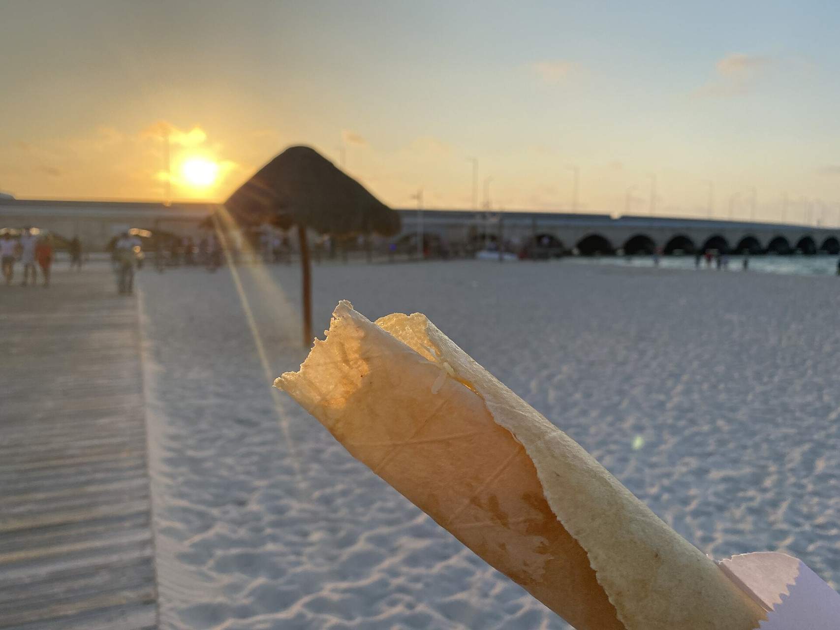 lookingforabenchtoeatmymarquesitatradicional malecondeprogreso yucatan