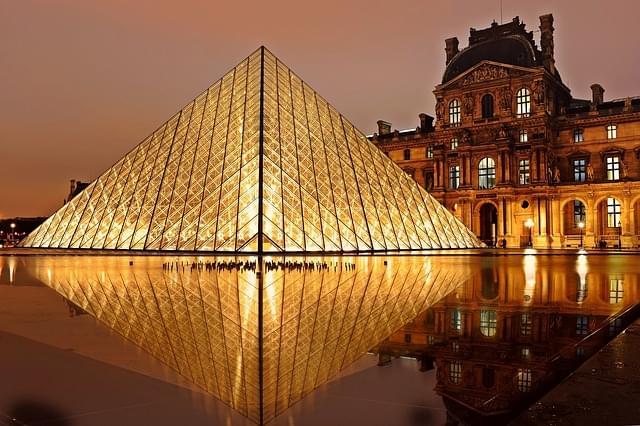 Louvre Parigi