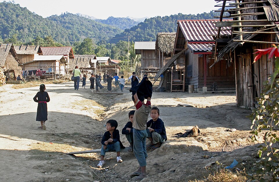 luang namtha lanten dorf 02 gje