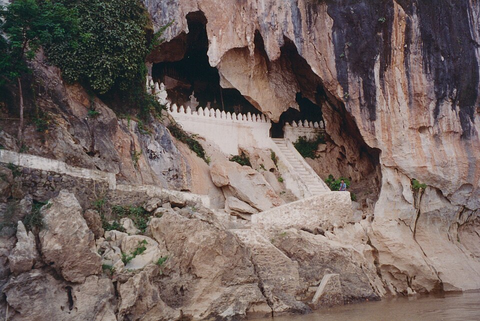 luang phabang pak ou caves 6172935890
