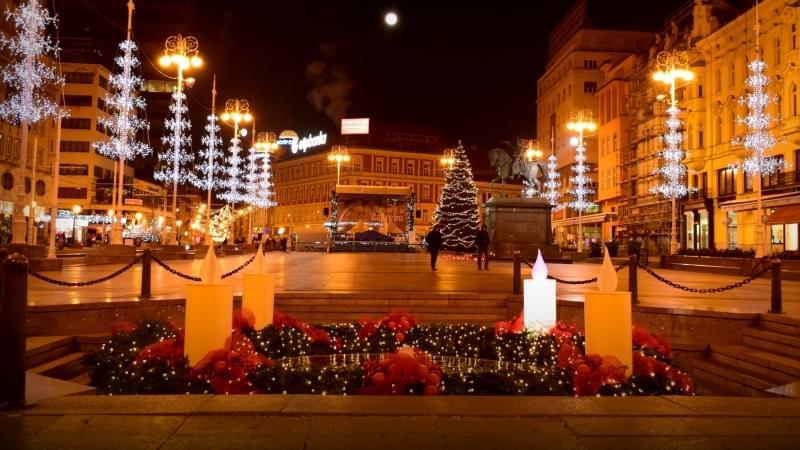 luminarie natale zagabria piazza josip jelacic