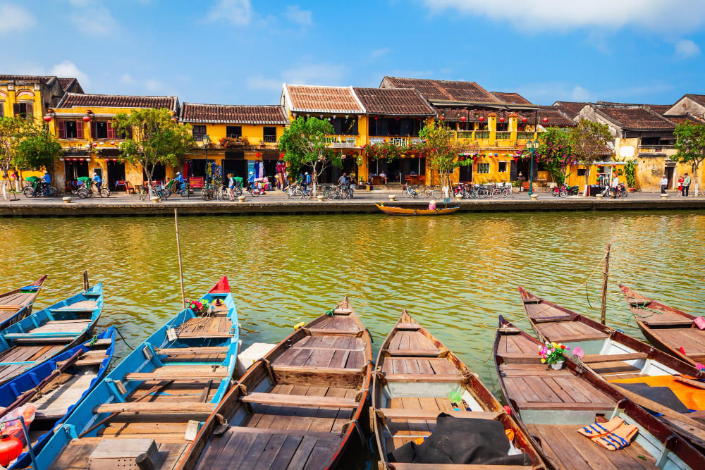 lungofiume della citta antica di hoi an