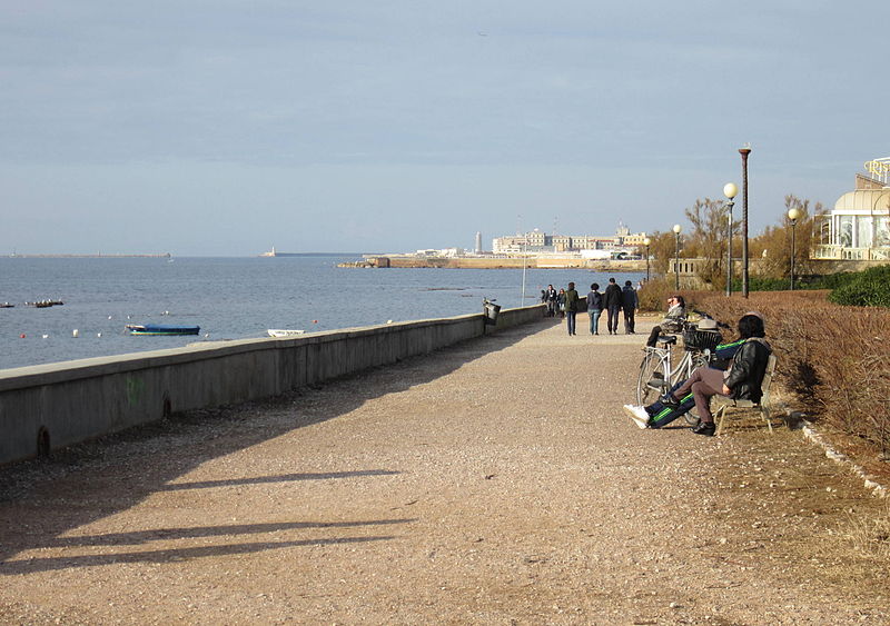 lungomare di livorno antignano