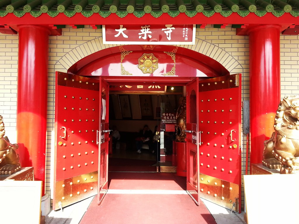 mahayana buddhist temple