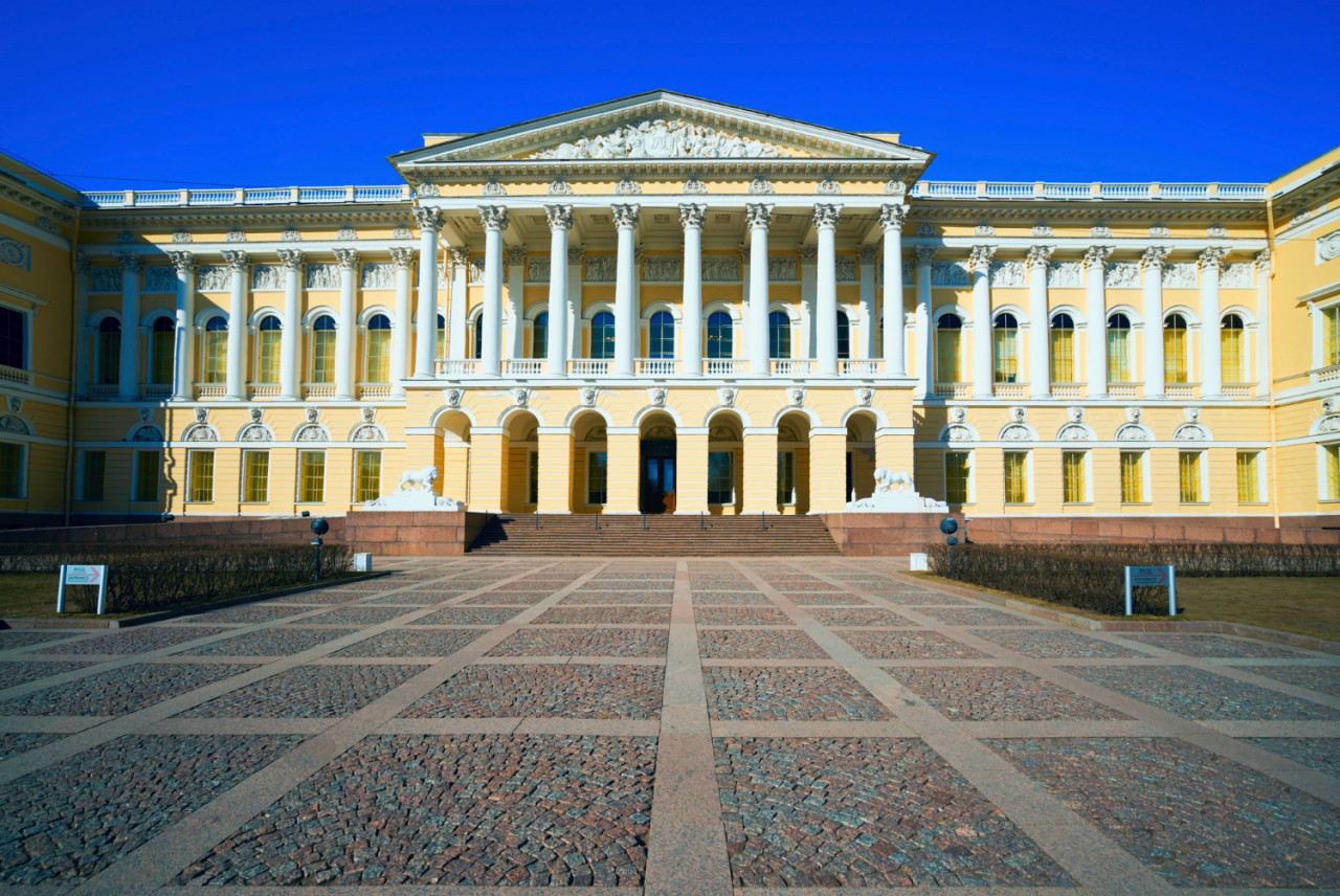 main entrance mikhailovsky palace russian museum saint petersburg