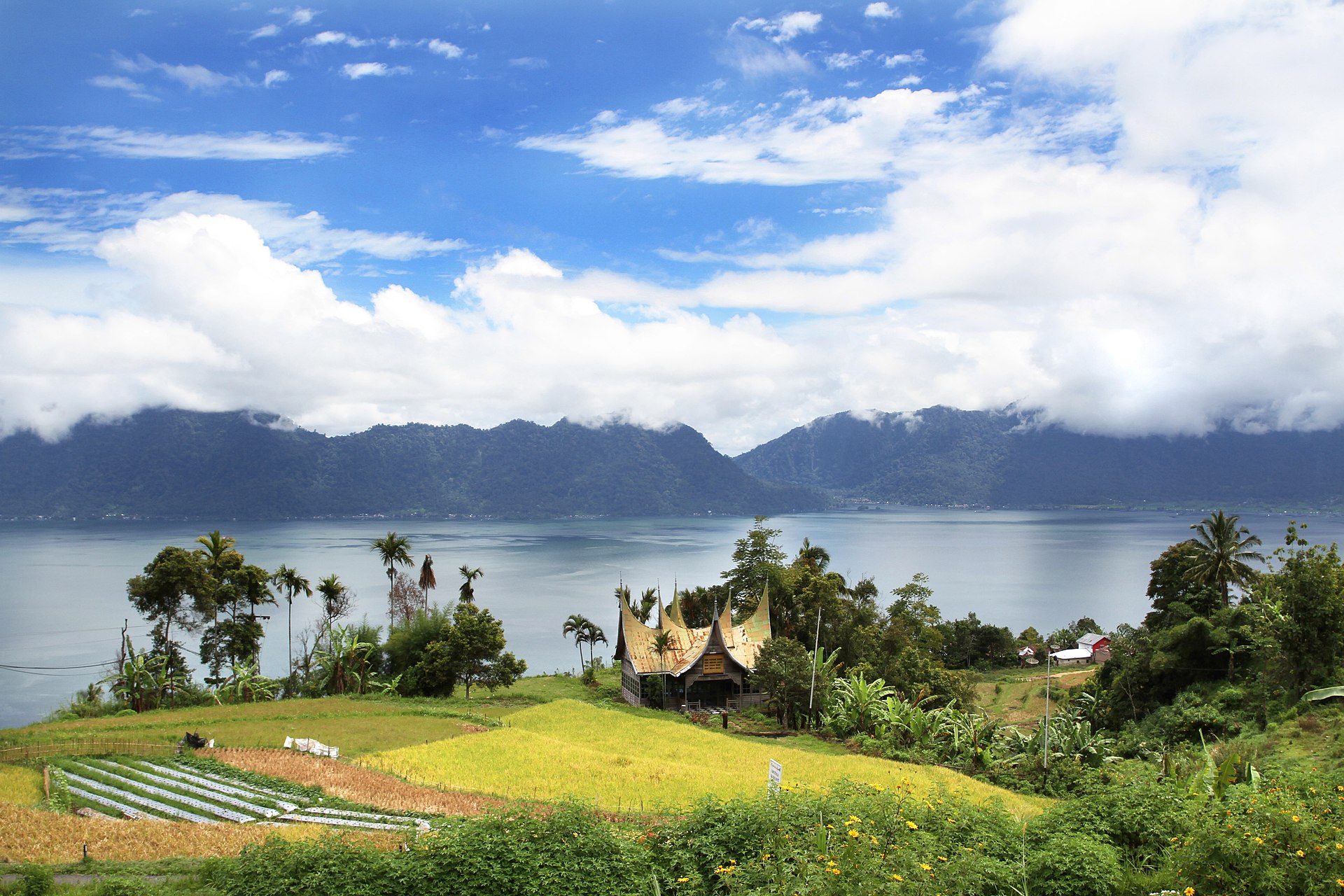 maninjau sumatra