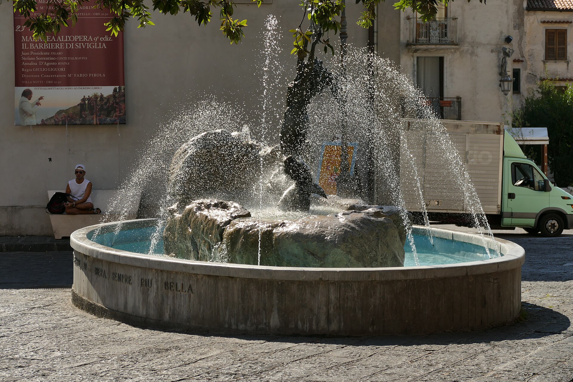 fontana della sirena carrara