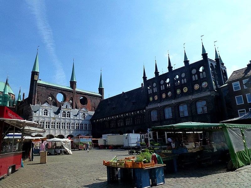 marktplatz lubeck germany panoramio