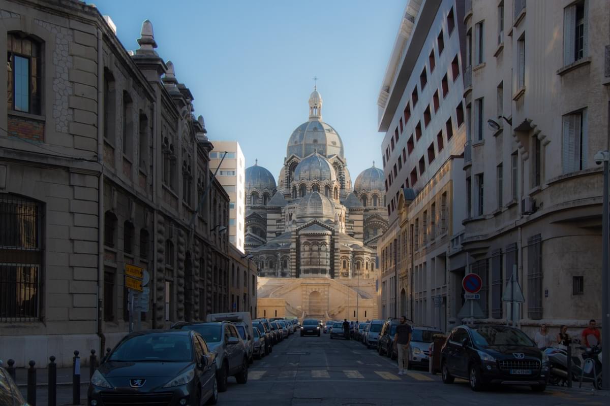 marsiglia centro auto