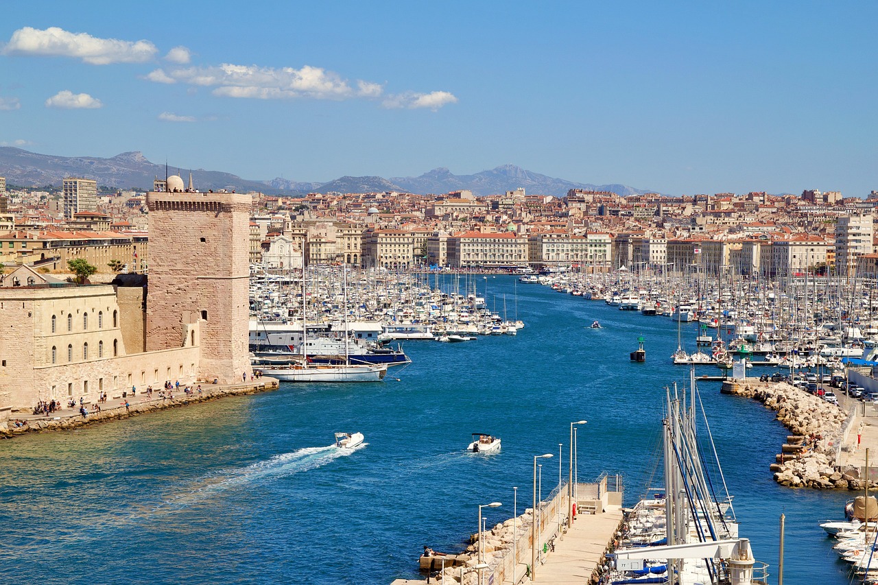 marsiglia porta mare acqua barche 1