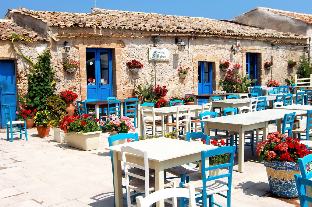 marzamemi la piazza