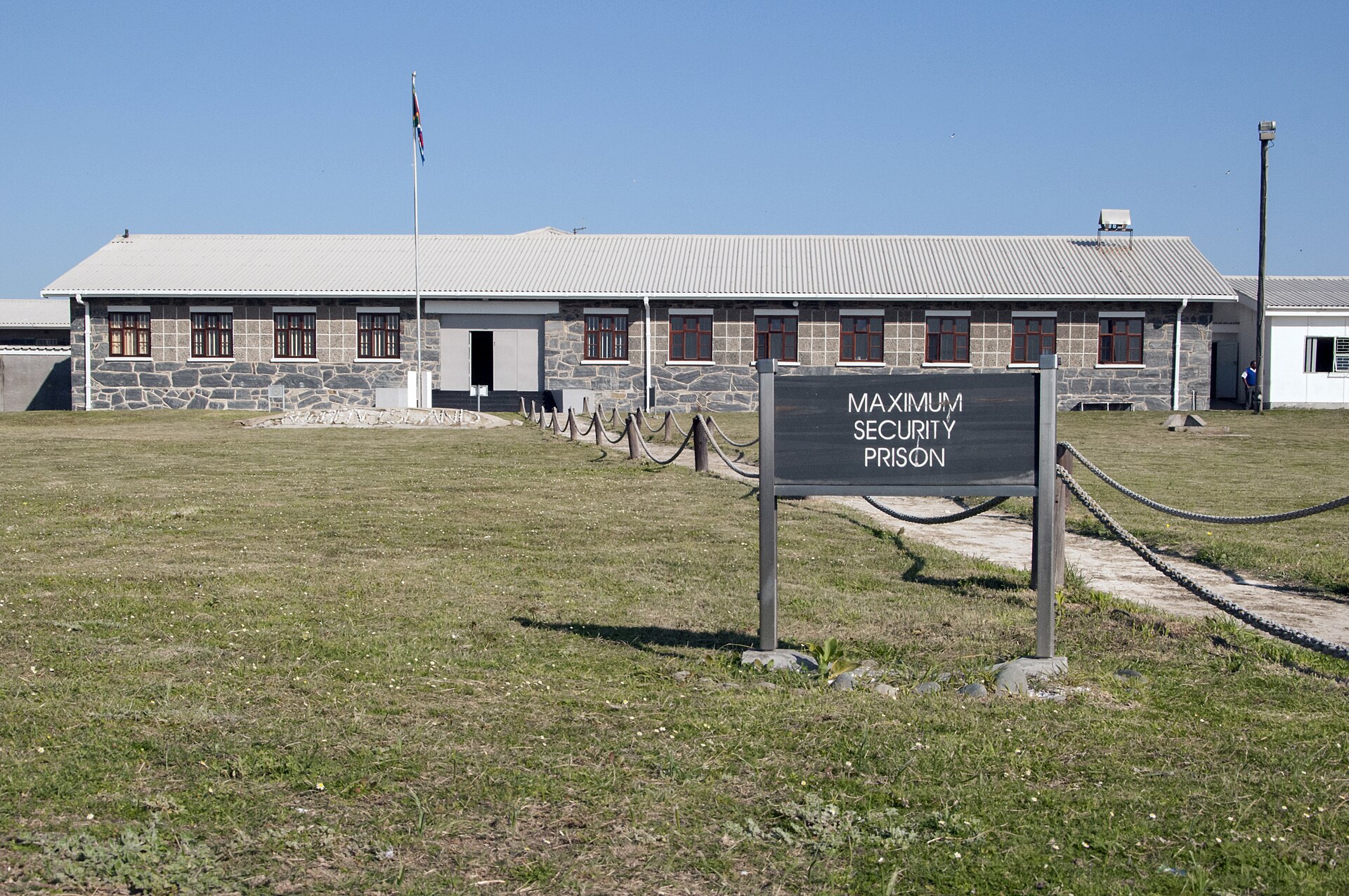 maximumsecurityprison robbenisland 02
