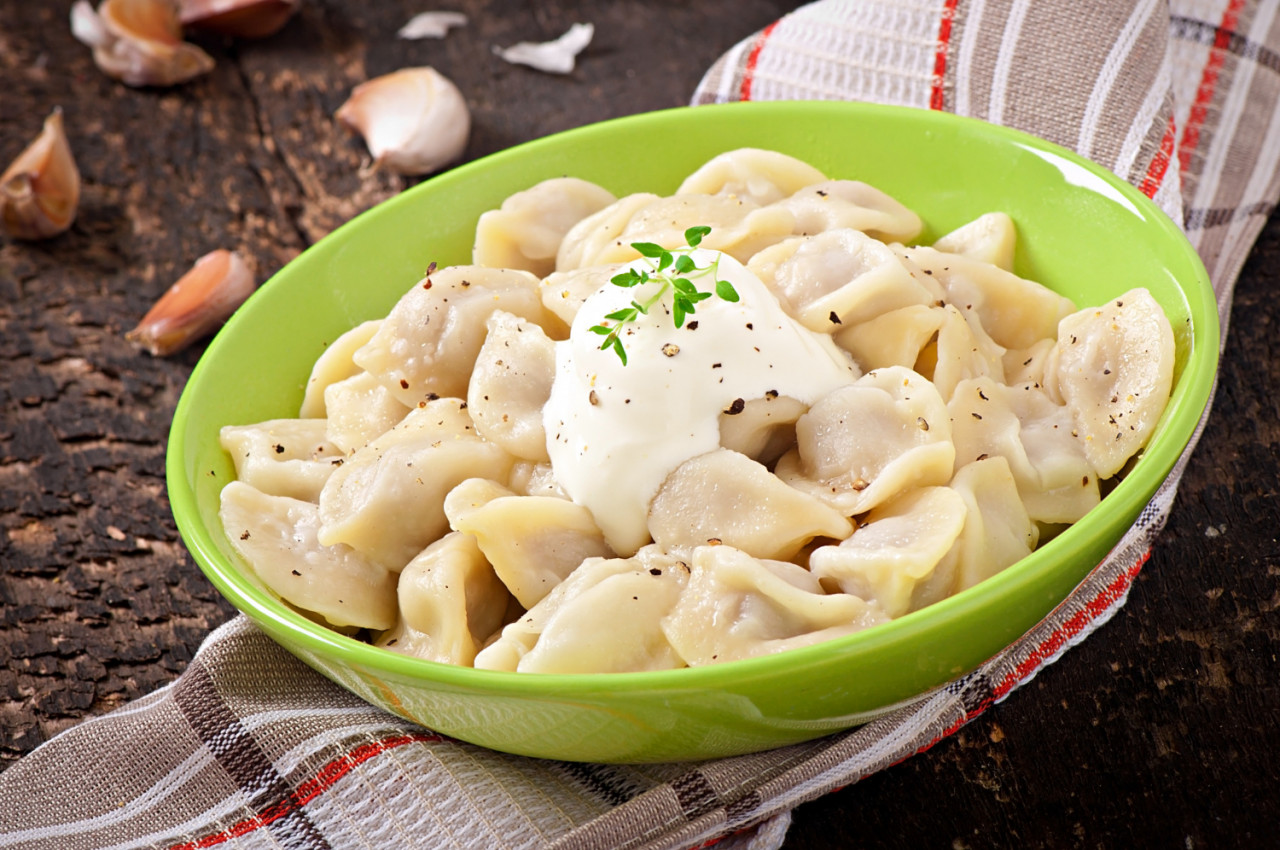 meat dumplings russian boiled pelmeni plate