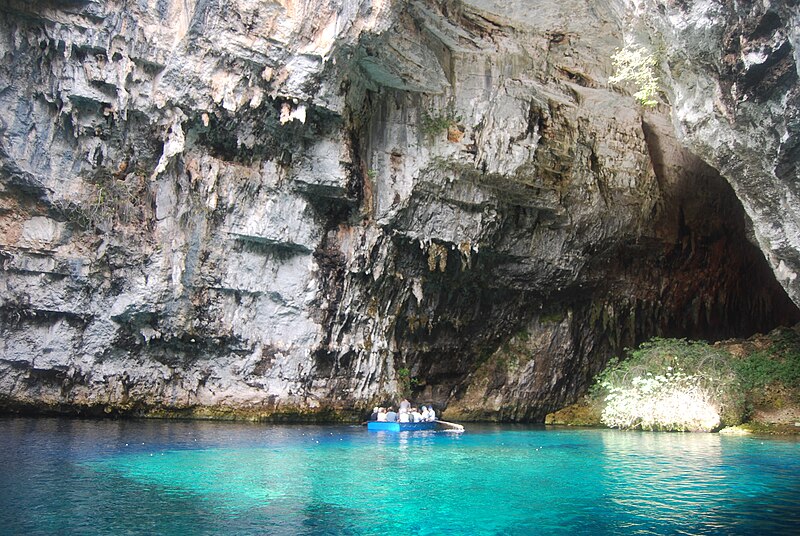 melissani cave kefalonia 1
