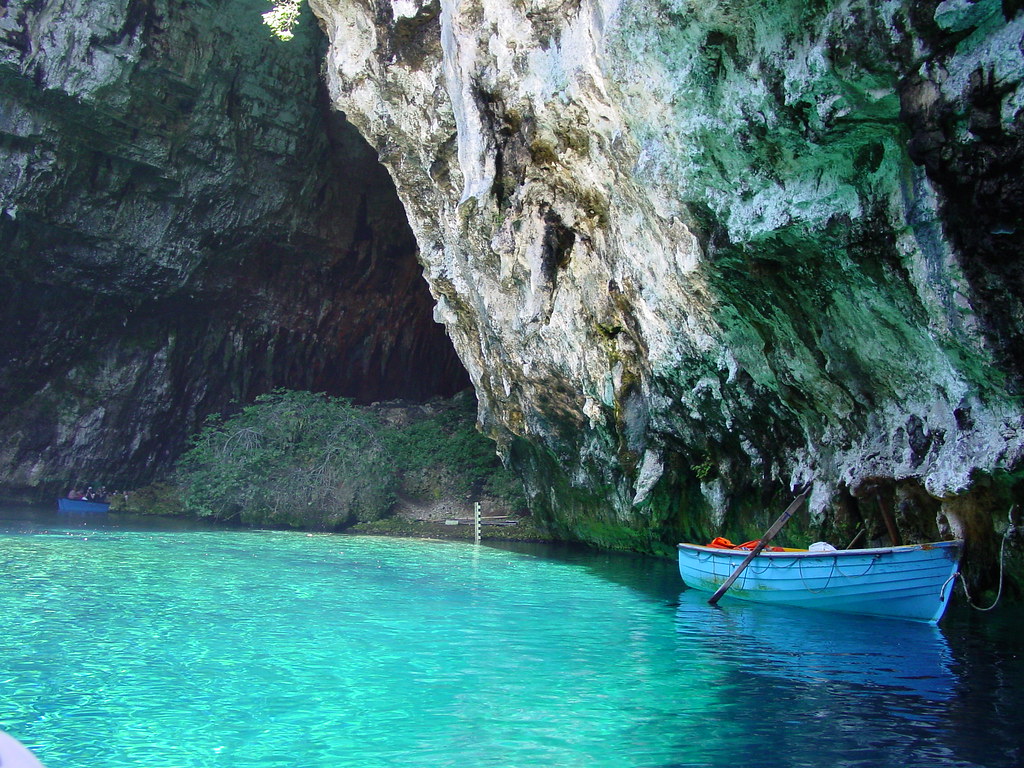 melissani lake kefalonia