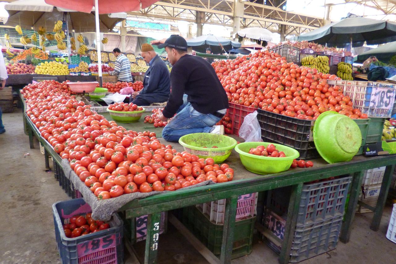 mercato bazar la verdura pomodori