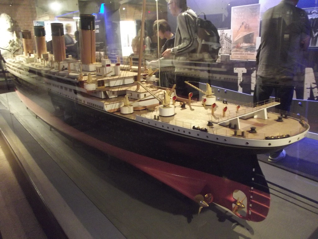 merseyside maritime museum albert dock liverpool titanic lusitania and