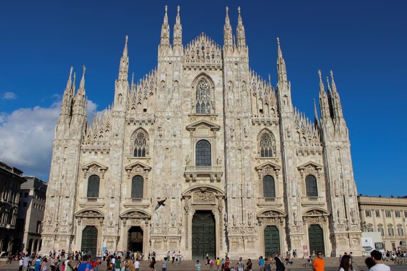 milano lombardia shopping