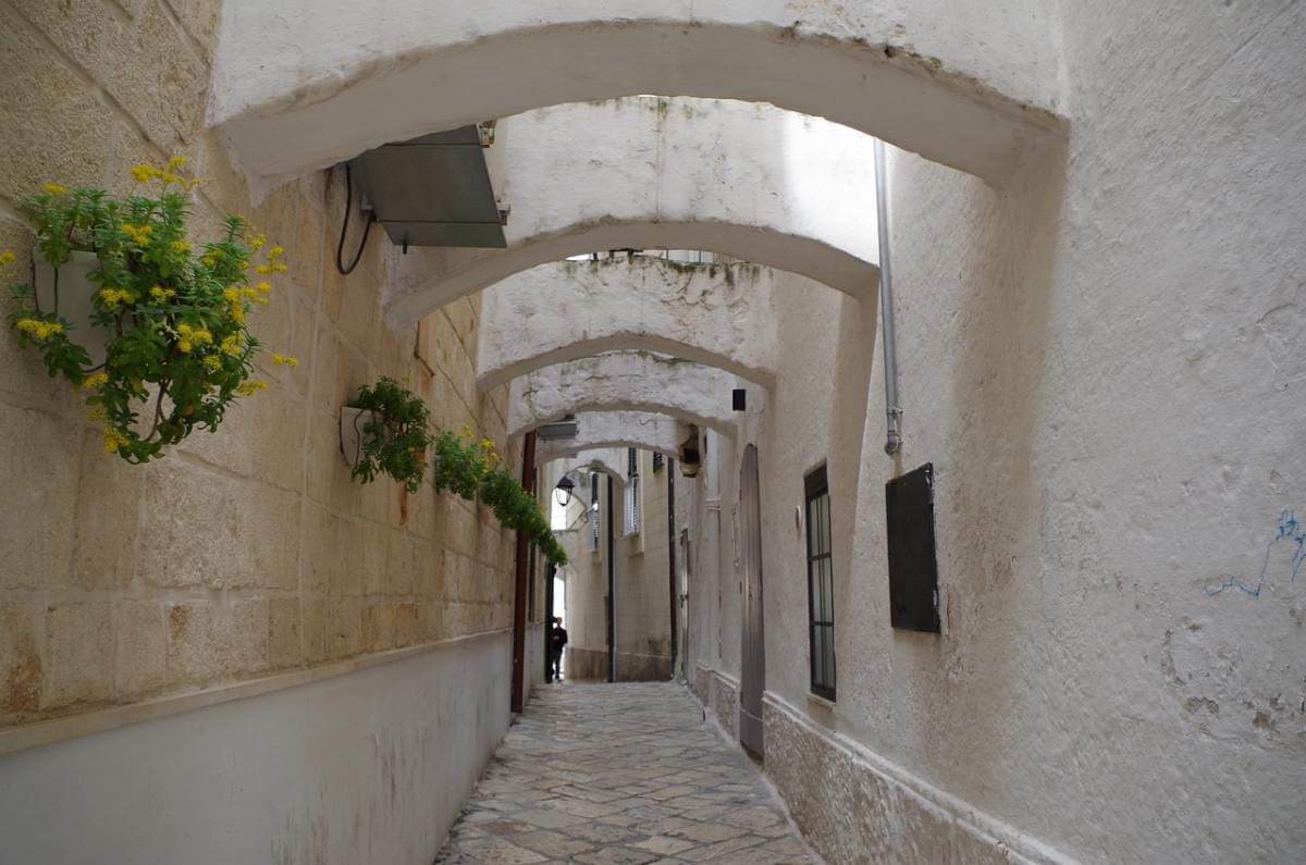 monopoli puglia borgo cittadina