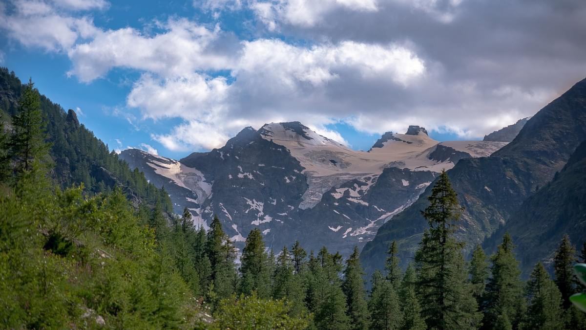 montagna aosta cogne ghiacciaio