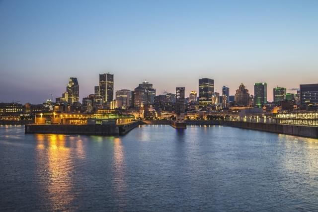 montreal citta panorama di sera