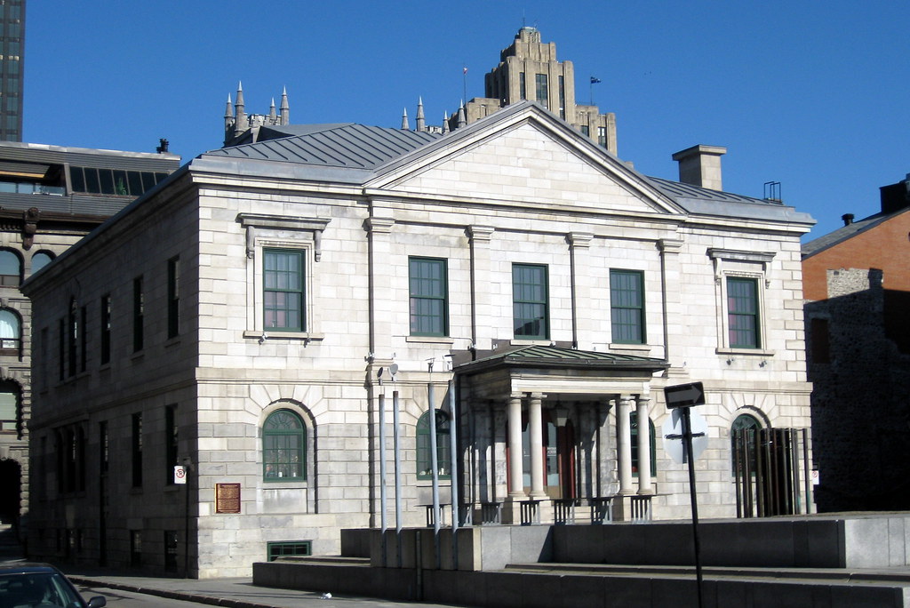 montreal vieux montreal pointe a calliere ancienne douane
