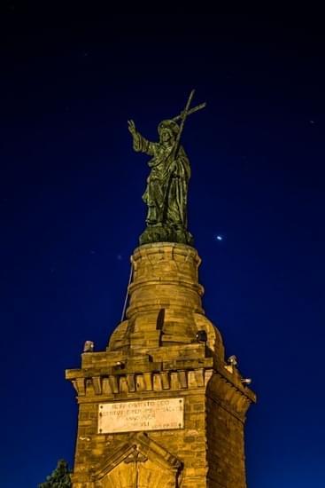 monumento al redentore caltanissetta