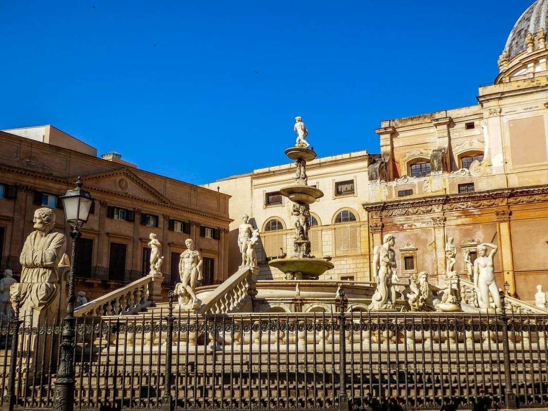 monumento piazza pretoria