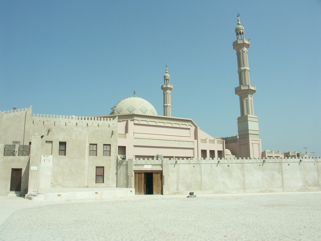 moschea sharjah costruzione 1