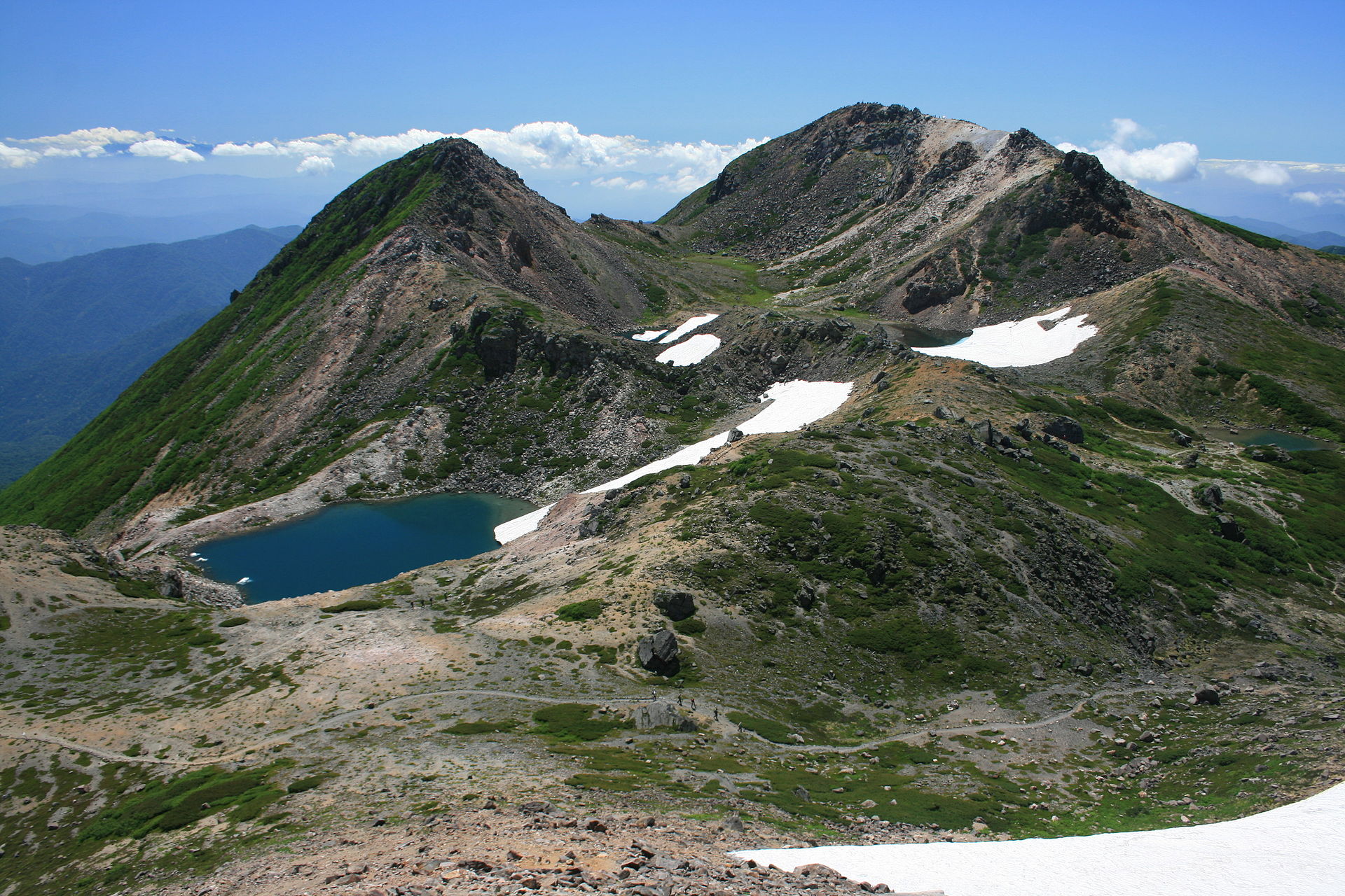 mount haku from onanjimine 2011 07 17