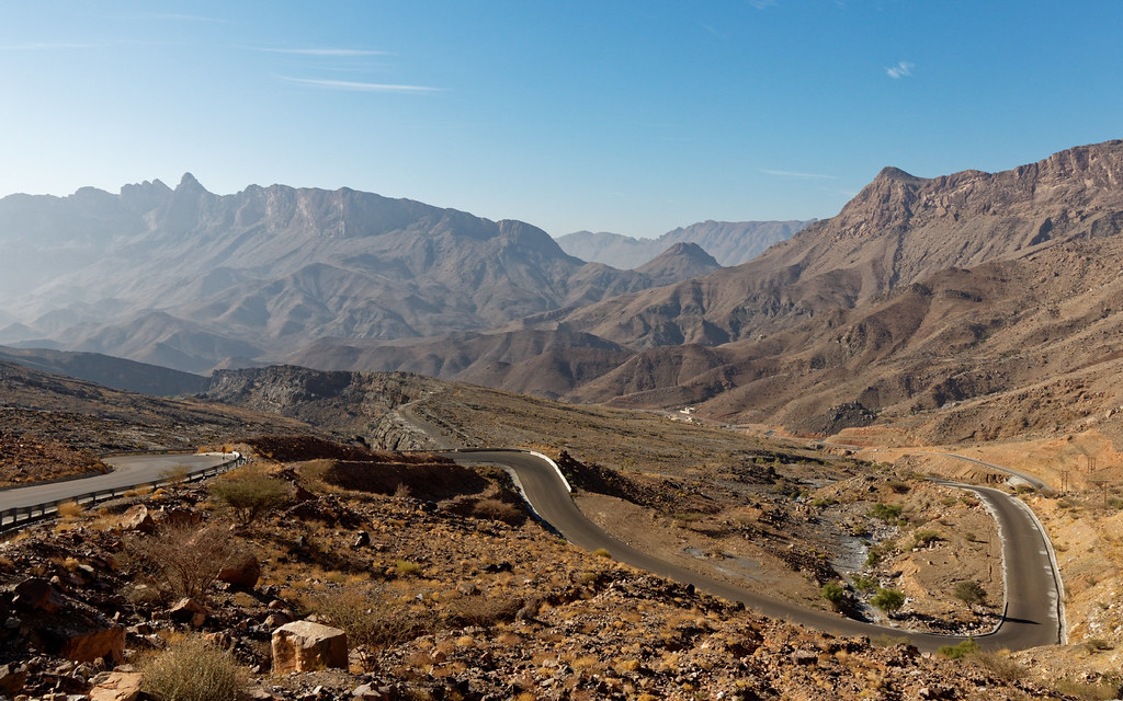 mountain road to jebel shams