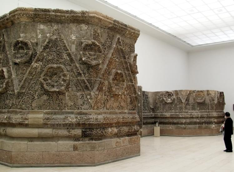 mschatta facciata pergamonmuseum