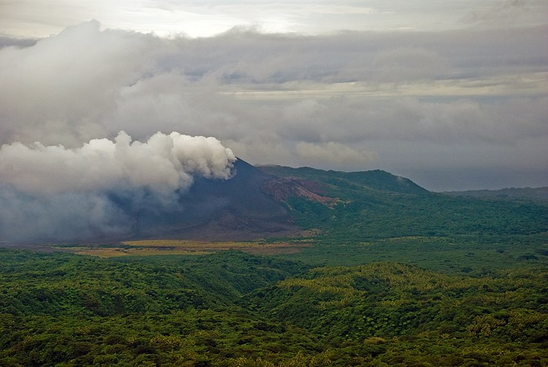 mt yasur tanna vanuatu