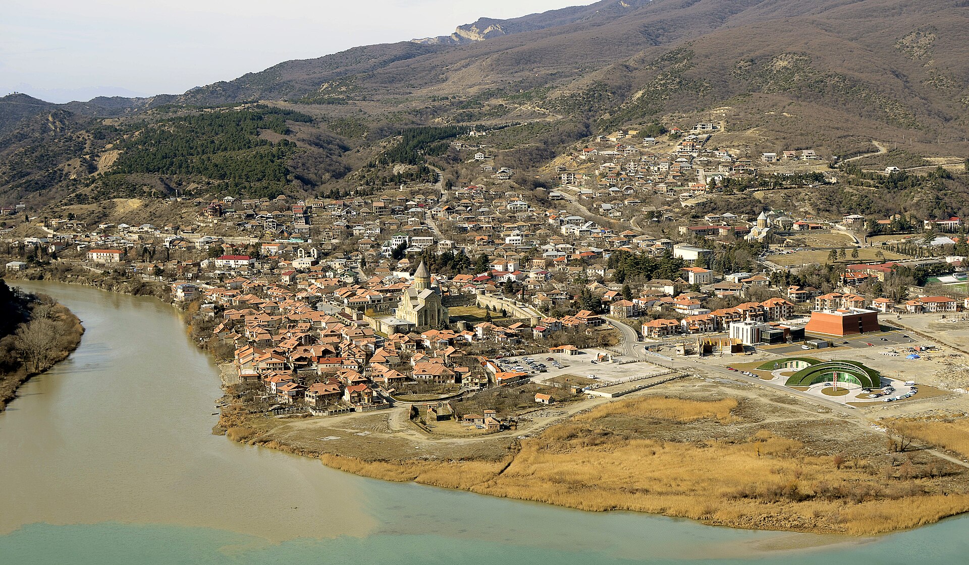 mtskhetapanoramawiththesvetitskhovelicathedral january2013