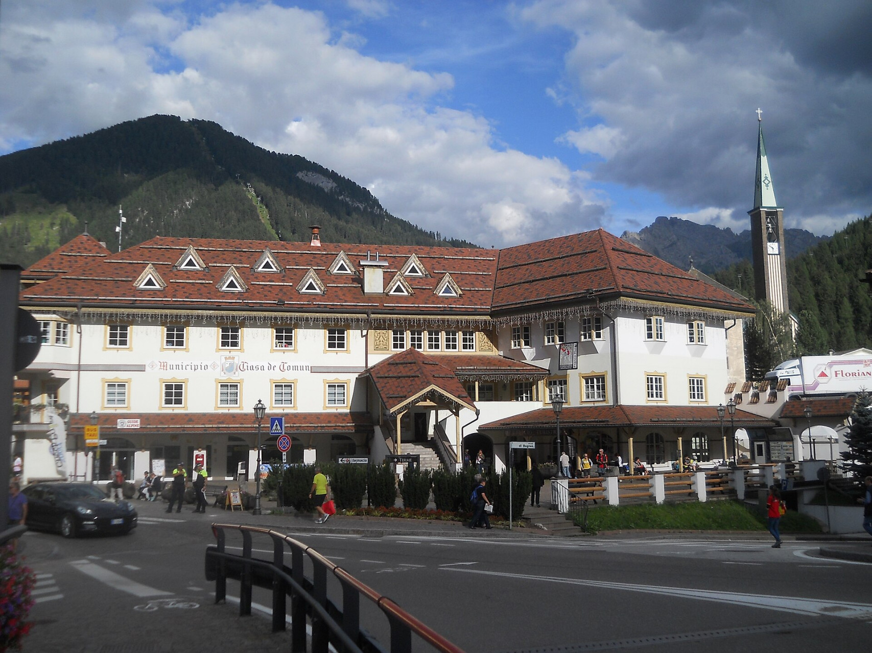 municipio pozza di fassa