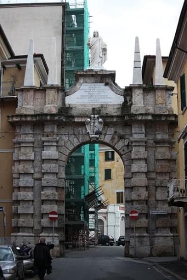 mura e porte di massa