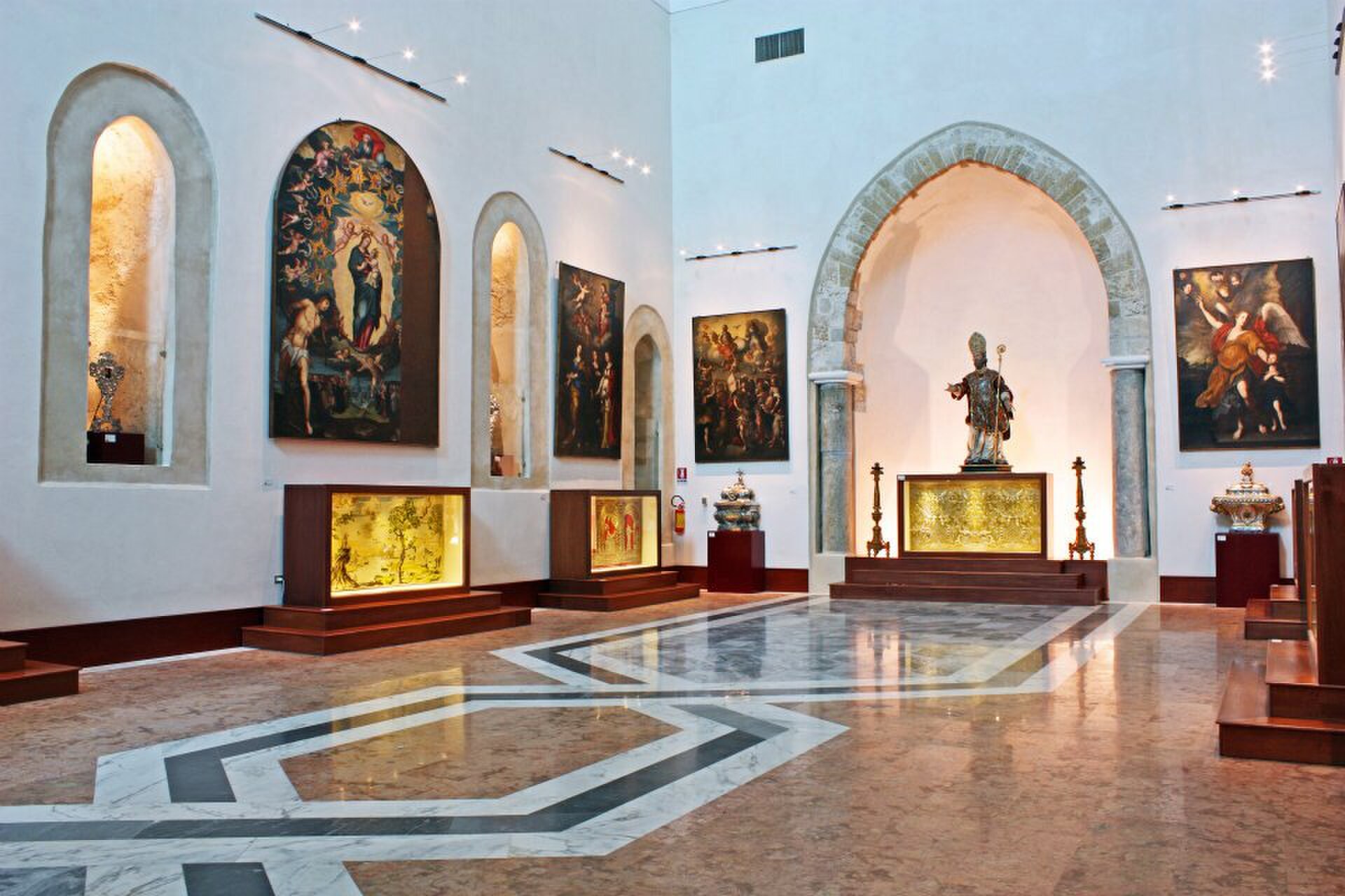 museodiocesanodimonreale salasanplacido