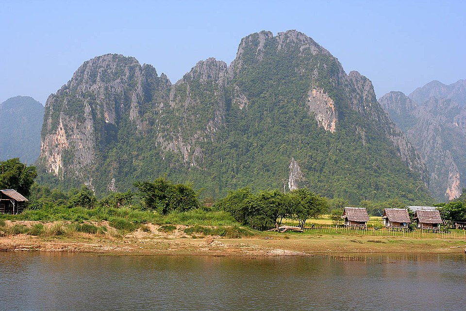 nam song river vang vieng laos