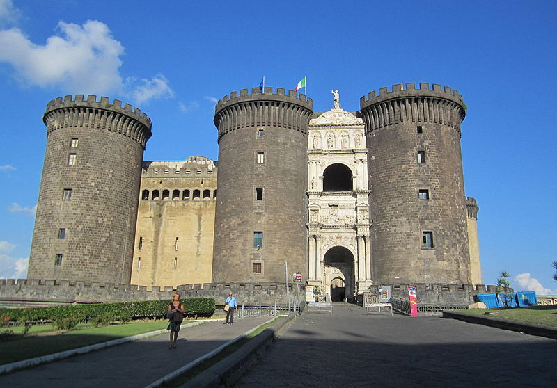 napoli maschio angioino