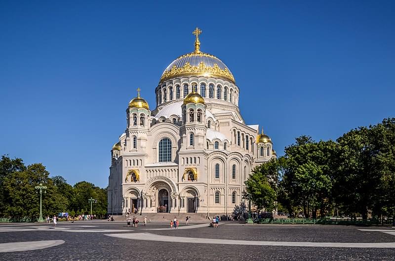 naval cathedral of st nicholas in kronstadt
